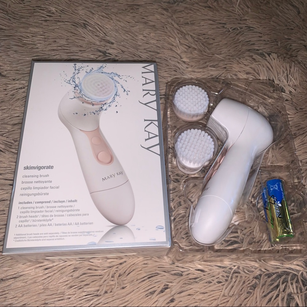 COPY - COPY - MARY KAY Skinvigorate cleansing brush New.